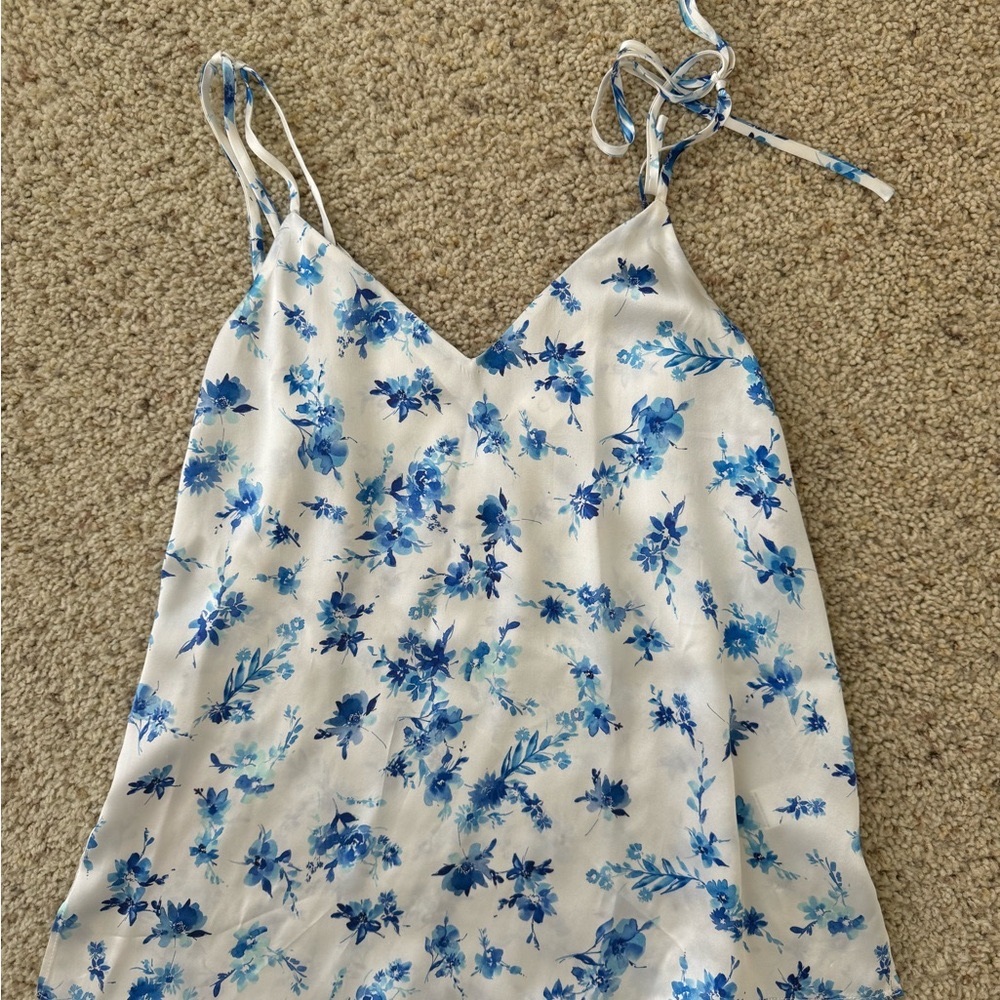 Cami NYC - 100% silk top sleeveless